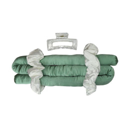 Thick barrel heatless hair curler 