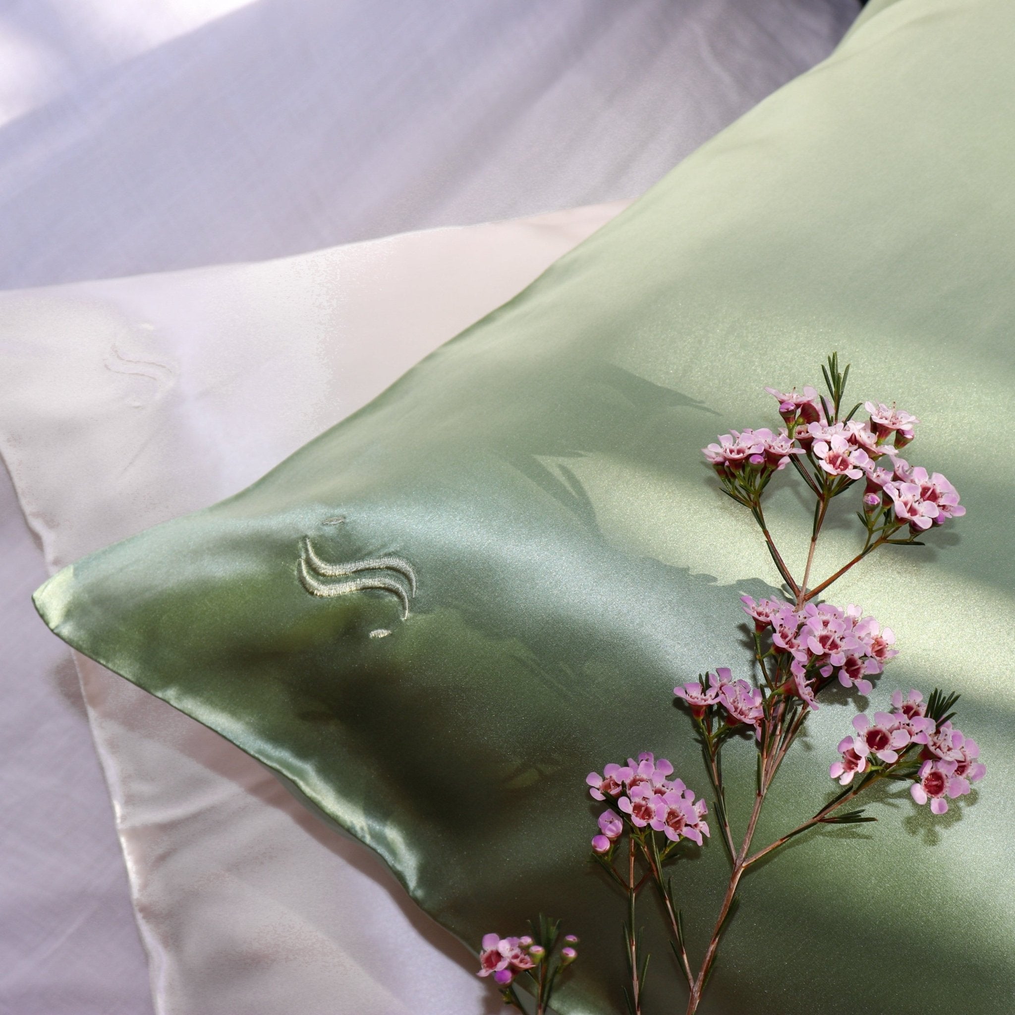 Silk pillowcase set - Strands of Silk